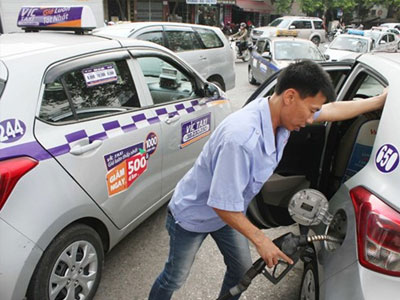 Doanh nghiệp vận tải "cố thủ", không chịu giảm giá cước