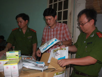 Đột kích “sào huyệt” sản xuất chất cấm