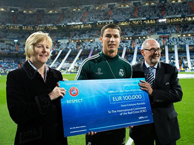 Ronaldo - ngôi sao thể thao hảo tâm nhất hành tinh