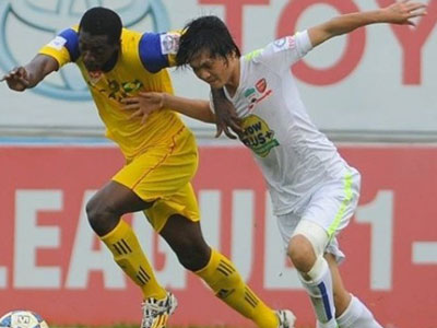HAGL 3-1 SLNA: Công Phượng rực sáng, HAGL đại thắng