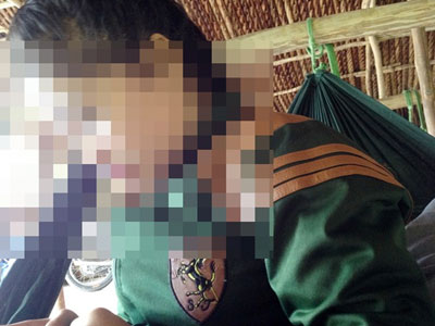 Nữ tiếp viên quán cà phê võng rủ khách vào nhà trọ… tắm