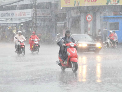 Đêm nay mưa lớn trên diện rộng, nhiệt độ giảm