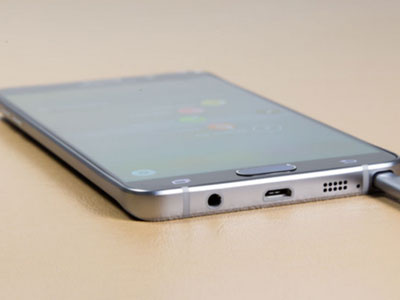 Galaxy Note 5 gặp lỗi thiết kế sơ đẳng?