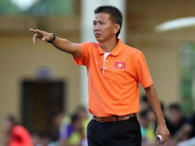 HLV Hoàng Anh Tuấn chưa hài lòng về lối chơi của U19 Việt Nam