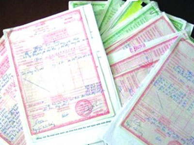 Vụ bán hóa đơn đỏ trái phép hơn 7 tỉ đồng: Khởi tố thêm 2 bị can