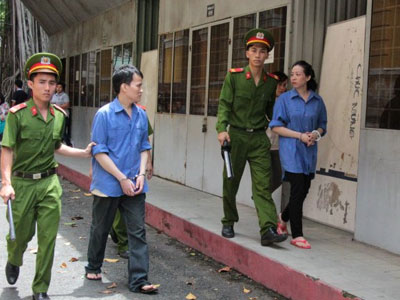 Hải quan sân bay Nội Bài tiếp tay nhập lậu yến 63 tỉ đồng