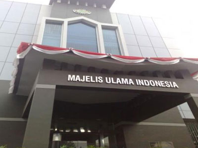 Indonesia: Thợ mộc tên "Trời" bị ép đổi tên