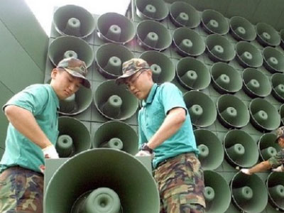 Vì sao Triều Tiên “ghét” loa và bóng bay Hàn Quốc?