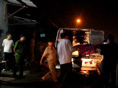 Nằm giữa đường ray, người đàn ông bị tàu hỏa cán chết