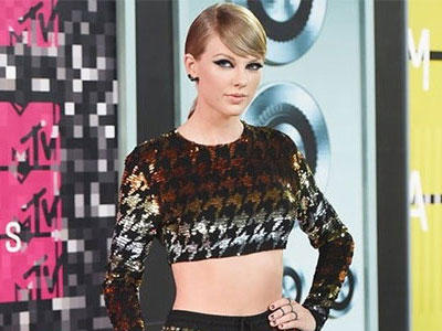 Nữ ca sỹ Taylor Swift đại thắng tại Lễ trao giải VMA 2015