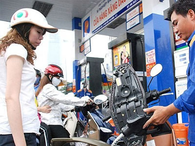 Giá xăng cao: Không phải nghịch lý, chỉ là thuế phí