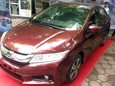 Honda City 2015 đến đại lý, giá tăng 10 triệu đồng