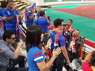 U19 Thái Lan đè bẹp Malaysia 5-0, cá độ công khai trên khán đài