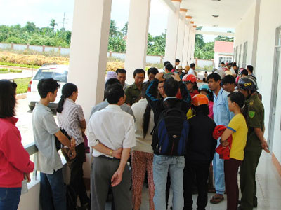 Bé trai hơn 3 tháng tuổi tử vong sau tiêm văcxin