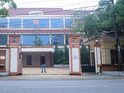 Chủ tịch xã tử vong tại phòng làm việc