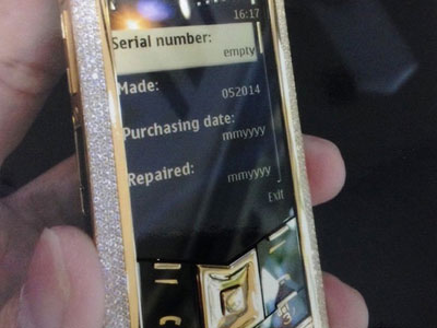 Mua chịu điện thoại Vertu hơn 1 tỷ đồng rồi bỏ trốn