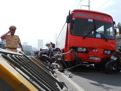 Cha mẹ chưa biết con gái bị xe Phương Trang tông đã tử vong