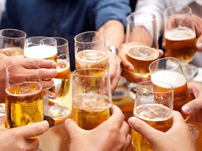7 cán bộ phải viết tường trình vì không uống bia sản xuất tại Hà Tĩnh