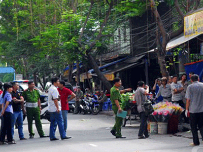 Hai nghi phạm đâm chết người bán rau vì không mua được giá đỗ