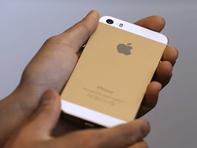 iPhone 5S 8 GB ra mắt tháng 12