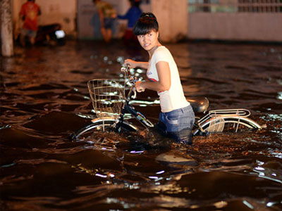 El Nino mạnh nhất trong 65 năm, mưa nắng thất thường