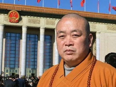 Phương trượng Thiếu Lâm dan díu với phụ nữ là “cơ mật quốc gia”?