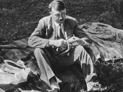 15 điều ít biết về trùm phát xít Đức Adolf Hitler