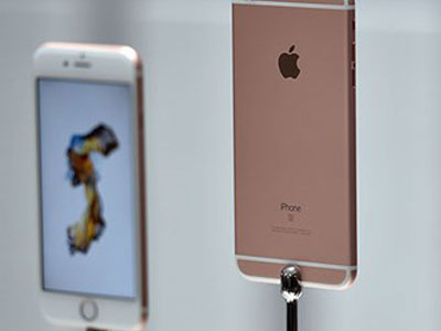 Hai thanh niên rủ nhau bán thận để mua iPhone 6S