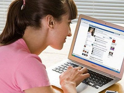 “Hộp thư khác” trong tin nhắn Facebook tố cáo chồng ngoại tình