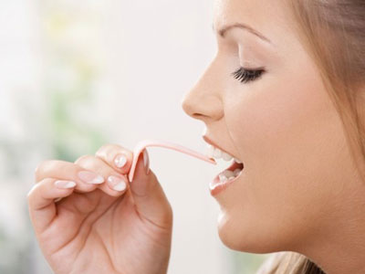 Các tác hại không ngờ nếu ăn nhiều kẹo cao su
