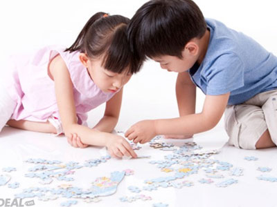 Những đồ chơi phát triển 8 loại trí thông minh của trẻ
