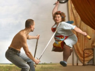 Chuyện lạ ở Long An: Chồng đến công an tố bị vợ bạo hành