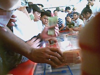 Bán mạng bên kia biên giới: Bóng hồng say bạc