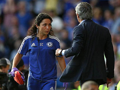 Nữ bác sĩ Eva Carneiro xin nghỉ việc ở Chelsea, quyết kiện Jose Mourinho ra tòa