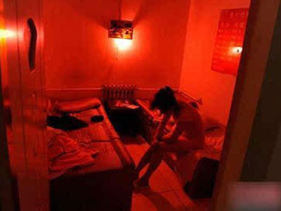 Triệt phá “động tiên” tuyển dụng toàn gái trẻ vị thành niên