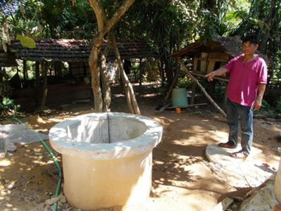 Xuống giếng dọn rác, 2 người tử vong nghi hít phải khí độc