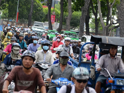 Hạn chế xe trên nhiều tuyến đường TP.HCM