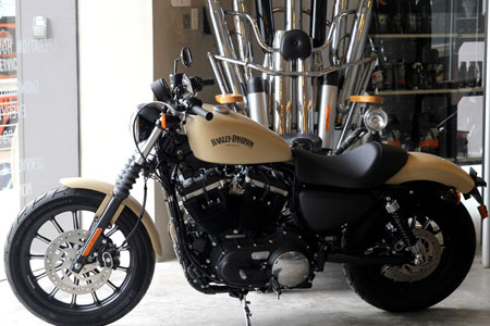 Harley Iron 883 giá mềm cho giới trẻ tại Việt Nam