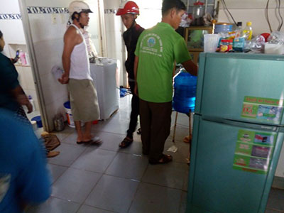 Nghi án chồng đâm vợ rồi tự sát
