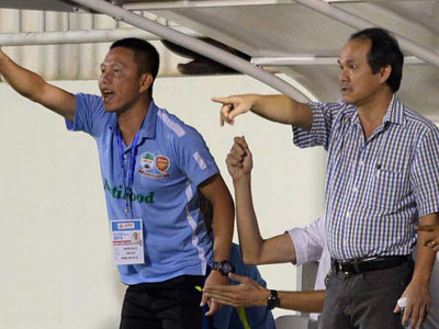 Bầu Đức bị lên án ở lễ tổng kết V-League 2015