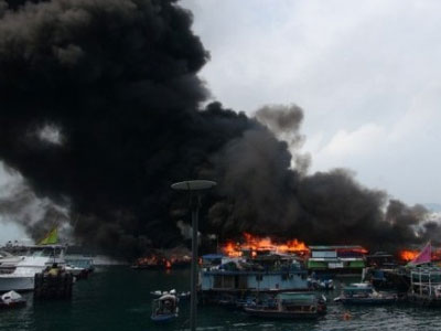 Hong Kong: Cháy lớn tại cảng Victoria, 5 người bị thương