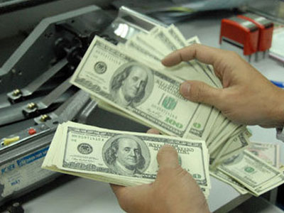 Ngân hàng nhà nước bất ngờ hạ trần lãi suất USD còn 0,25%