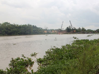 Thi thể cô gái đeo nhiều vàng trôi trên sông Sài Gòn