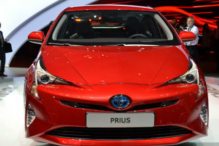 Toyota Prius 2016 tiêu thụ nhiên liệu chỉ 40 km/lít