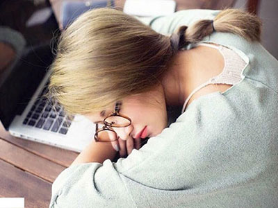 "Cô nàng ngủ gật" xinh như Tây Thi gây sốt cộng đồng mạng là ai?