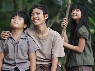 Tôi thấy hoa vàng trên cỏ xanh: "Nhạt như nước ốc"!