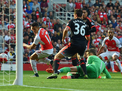 "Arsenal có thể vô địch Premier League nếu... bị loại sớm ở Champions League"