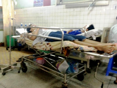 Nghi án giết vợ rồi dùng kéo đâm vào cổ