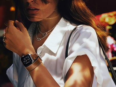 Apple Watch bản Hermes lên kệ với giá từ 1.100 USD
