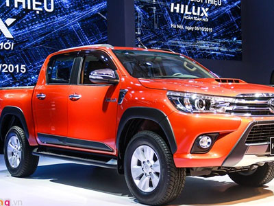 Chi tiết Toyota Hilux 2016 3.0G AT mới ra mắt tại Việt Nam